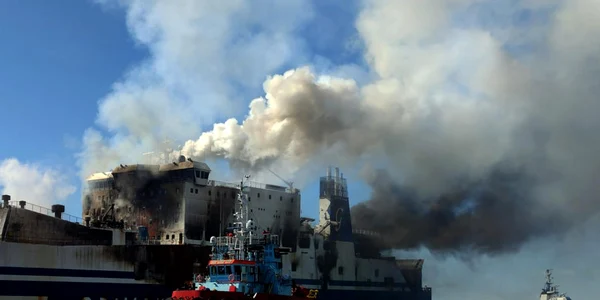 euroferry olympia feribot incendiu corfu foto epa efe