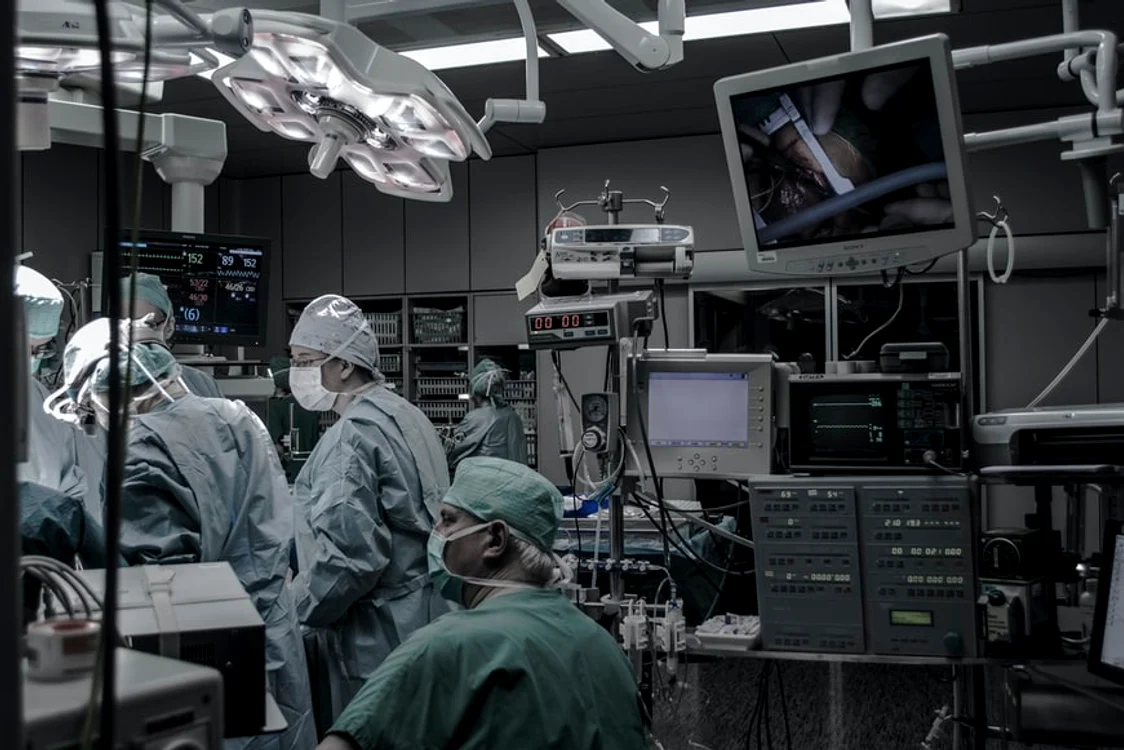Medicii fac față cu greu numărului mare de infectăriFOTO: Unsplash.com