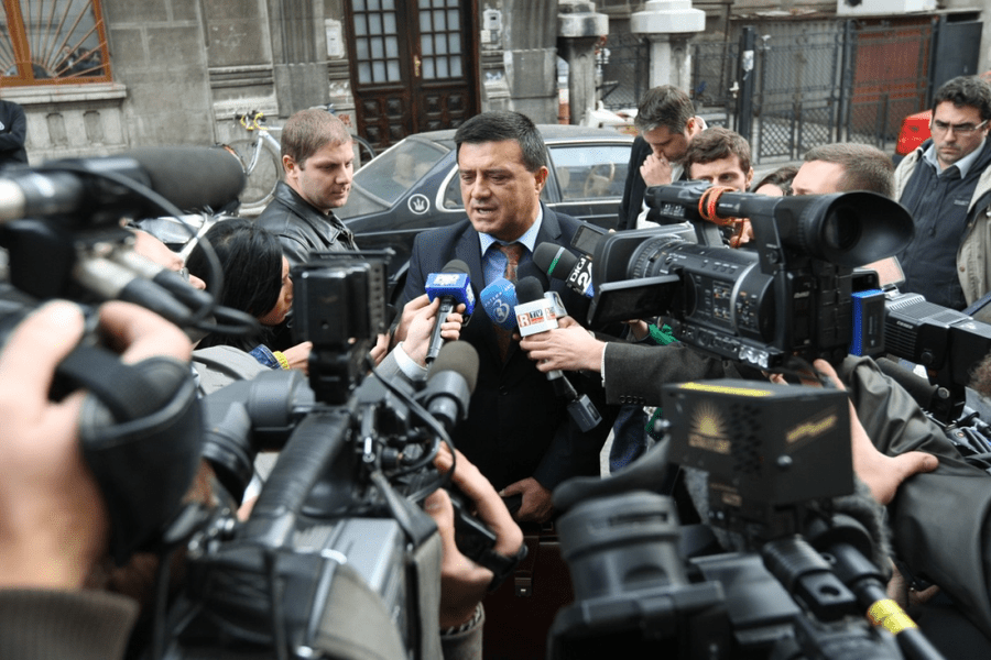Niculae Bădălău, reținut de DNA pentru dare de mită și trafic de influență