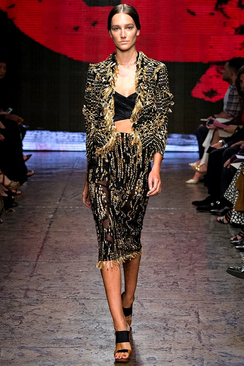 Cele mai frumoase rochii de seară pentru primăvară 2015. Designer: Donna Karan