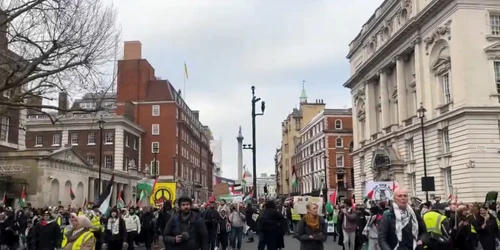 protest londra jpg