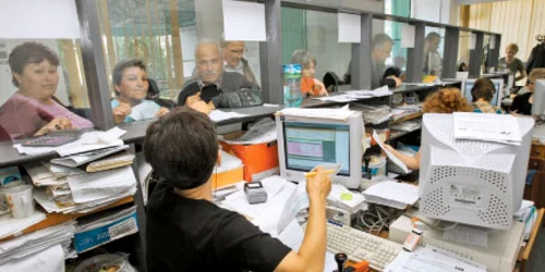 Actele necesare se obţin de la administraţiile financiare din ţară