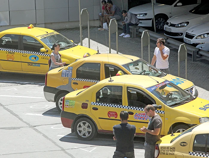 Autogeneral. 85 de lei/ cursă