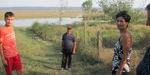 Grădinile locuitorilor vor fi defrişate pentru a face loc parcului