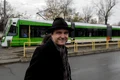 Primarul Capitalei, Nicușor Dan, și reprezentanți ai constructorului Astra Vagoane inaugurează noile tramvaie Imperio în prima zi în care au fost puse în circulație, în București. FOTO Inquam Photos / Octav Ganea