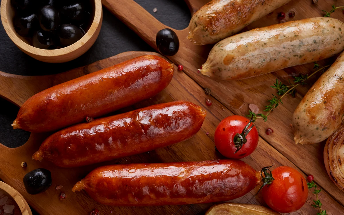Cârnații făceau parte din alimentația anticilor. Foto: Freepik.com