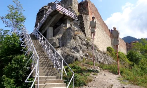 Poenari, cetatea lui Vlad Ţepeş, va fi închisă jpeg