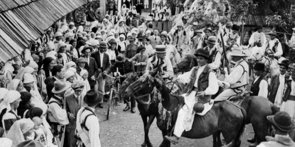 Tradiţii de nuntă de altădată FOTO Muzeul de Istorie Galaţi