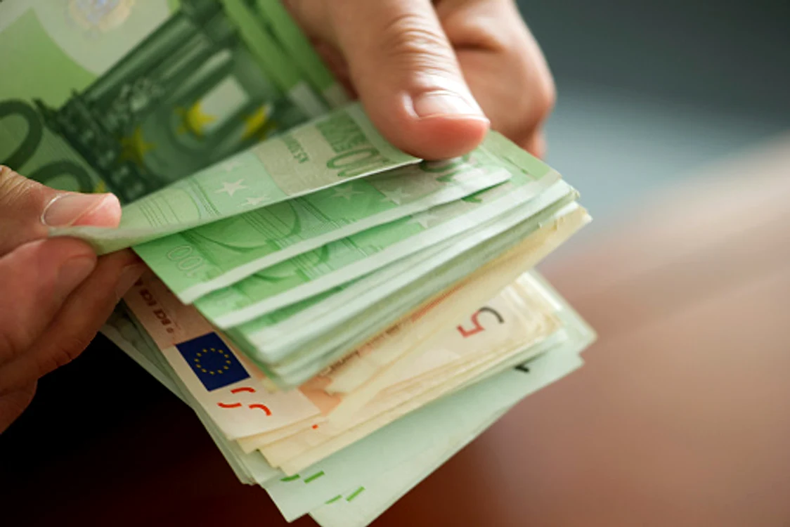 Racii sunt sfătuiți să nu împrumute baniFoto: Getty