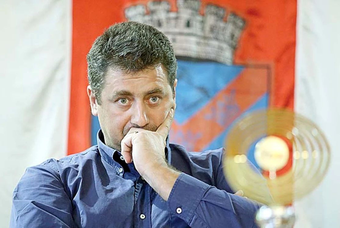 
    Alexandru Dedu  
