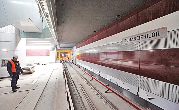 Romancierilor. Aici mai sunt necesare lucrări la peroane