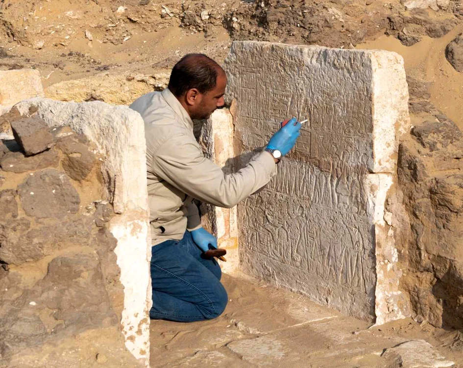 Un mormânt vechi de 3.000 de ani, descoperit în necropola Saqqara (foto: Facebook / Ministry of Tourism and Antiquities)