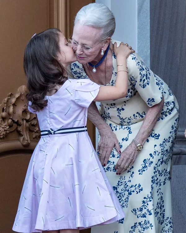 Athena contesa de Monpezat, nepoata Reginei Margrethe a II a a Danemarcei pagina oficiala (6) jpg