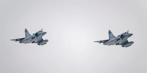 avioane franceze Mirage 2000 Foto X jpg