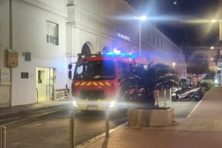 Incendiu la celebrul hotel Majestic din Cannes: peste 400 de persoane evacuate