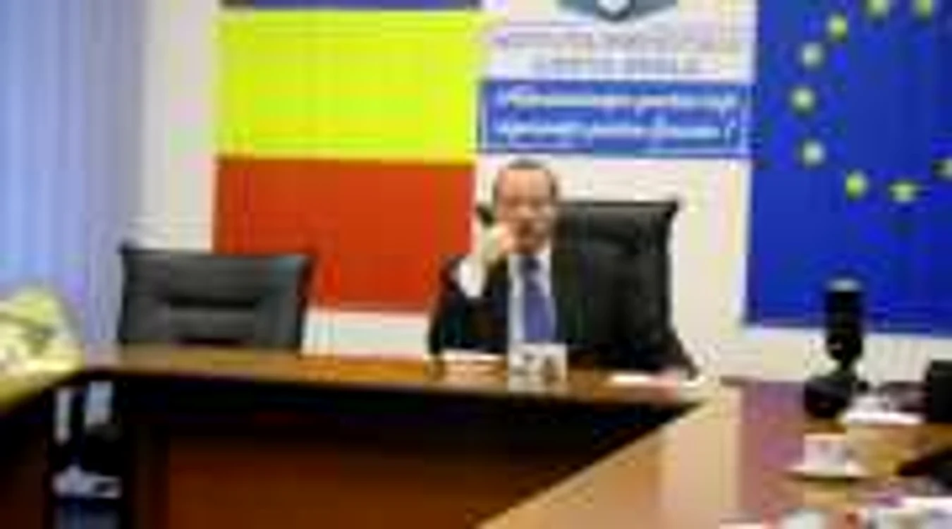 Prefectul Dumitru Popa spune că nu este responsabilitatea lui să rezolvele problemele CET-ului