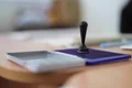 Proces electoral într-o secție de vot în timpul turului I al alegerilor pentru funcția de președinte al României și pentru referendumul legat de Capitală, București. FOTO Inquam Photos / Octav Ganea