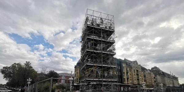 A început demontarea turnului-pepinieră FOTO Ștefan Both