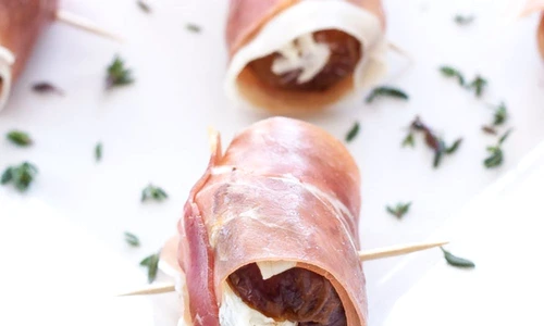 Aperitive cu prosciutto si branza jpeg