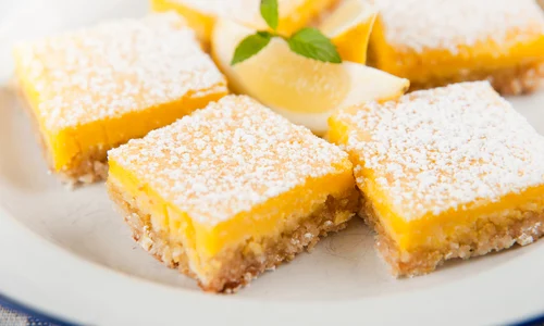 Desert de post  Prajitura cu lamaie  Sursa foto shutterstock 89567542 jpg