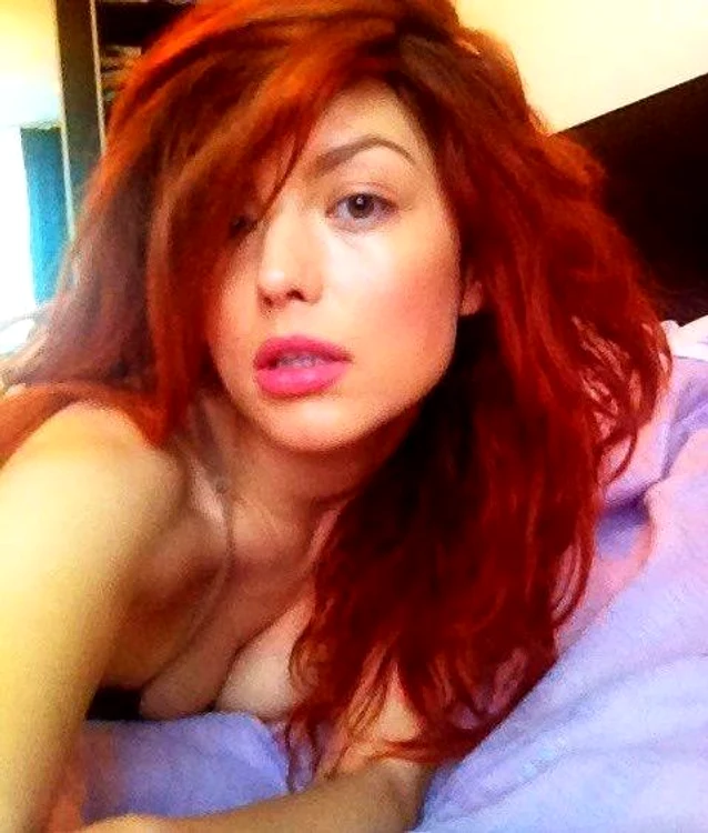 Elena Gheorghe este greu de recunoscut fara machaij