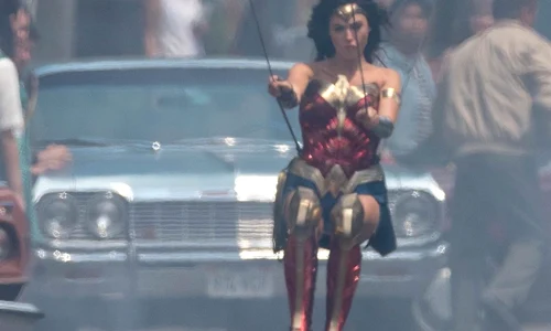 *EXCLUSIVE* Gal Gadot glides through the air for 'Wonder Woman 1984' *WEB MUST CALL FOR PRICING* jpeg