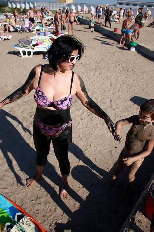 Bahmu şi-a etalat silueta în costum de baie 