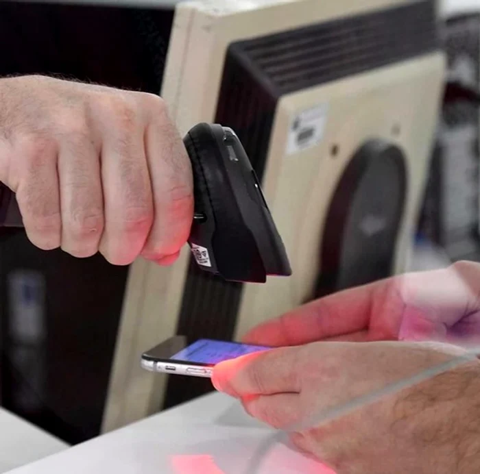 Triaj la intrarea în anumite spații închiseFoto: Shutterstock