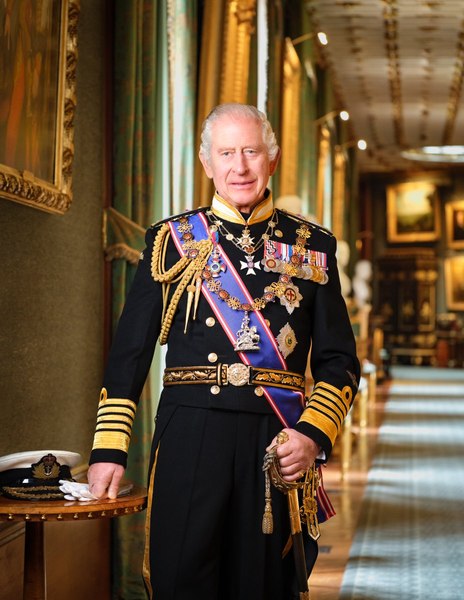 Portretul regelui Charles al III-lea pentru clădiri publice, criticat dur: „O risipă rușinoasă de bani!”