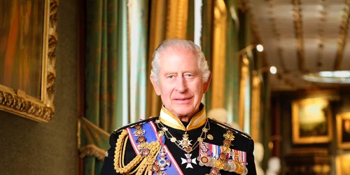 portretul oficial al regelui charles foto faceb king charles III jpg