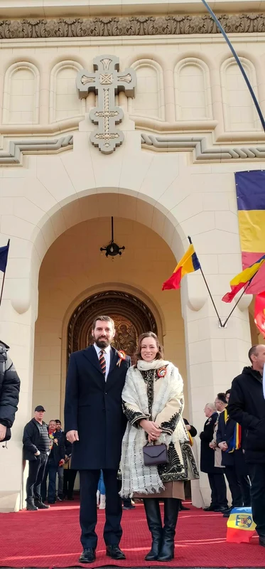 Principele Nicolae al Romaniei și Alina-Maria de Roumanie la ceremonia de 1 Decembrie de la Alba Iulia. FOTO: Instagram