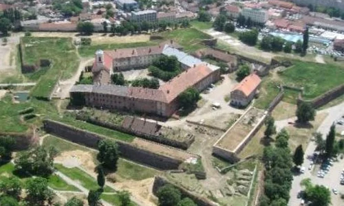 Un blazon din anii 1780, descoperit într o pivniţă secretă din Cetatea Oradea jpeg