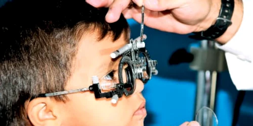 La oftalmolog, înainte de doi ani!