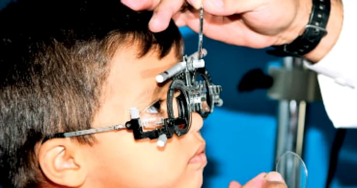 La oftalmolog, înainte de doi ani!