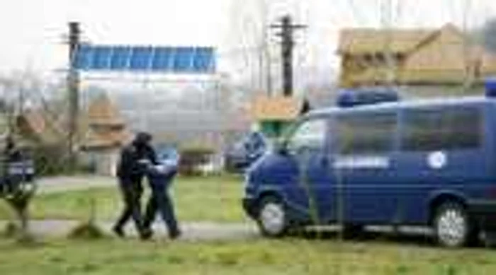 Râmnicu Vâlcea: Hoţii din conductele magistrale, puşi pe fugă de jandarmi