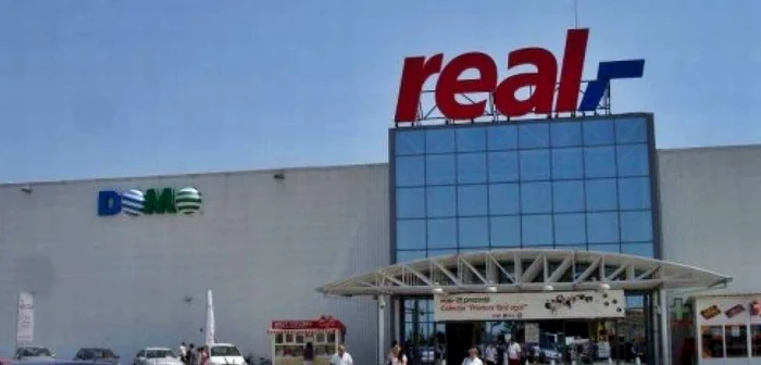 Cele 20 de magazine Real vor deveni Auchan FOTO Adevărul