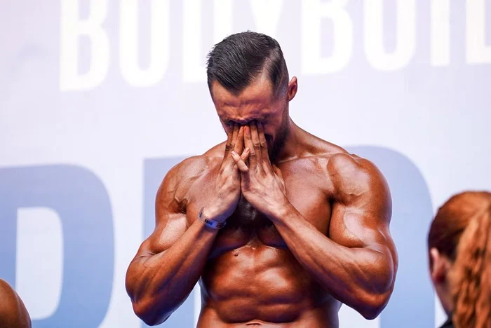 ȘI coloșii plâng uneori. FOTOGRAFII: Federația Română de Culturism și Fitness / Ciprian Fărcaș