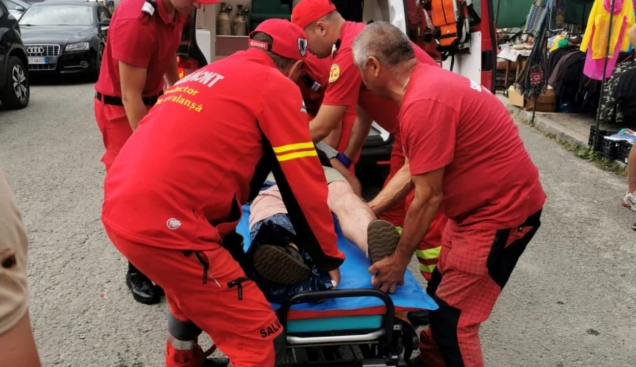 Turistul a fost preluat de un echipaj SMURD 