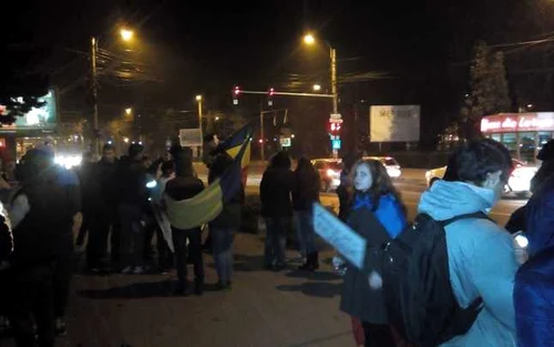 50 de suceveni au ieşit din nou la protestul antisistem. FOTO Dănuţ Zuzeac