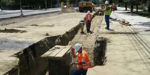 Pe Calea Călăraşilor se lucrează intens