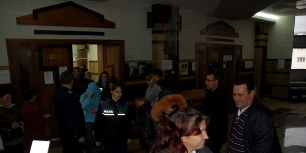 vamesi la tribunal 
