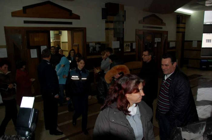 vamesi la tribunal