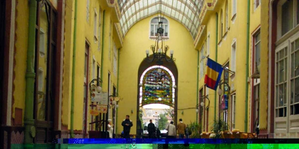 Terasele de astăzi din Vulturul Negru continuă moştenirea vechilor berării