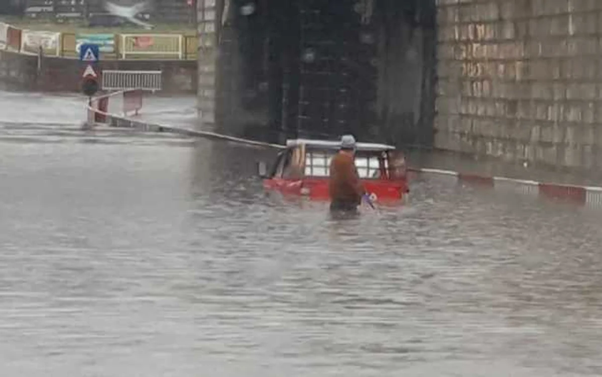 Pasajul Vîlcele a fost inundat  FOTO: Facebook