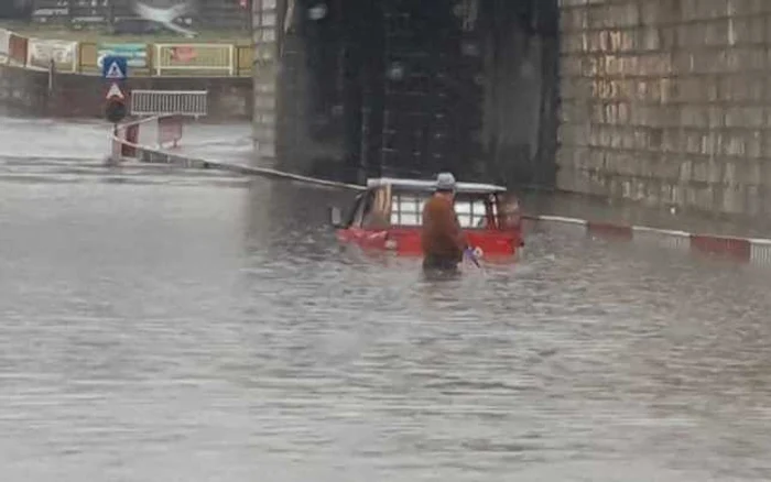 Pasajul Vîlcele a fost inundat FOTO: Facebook