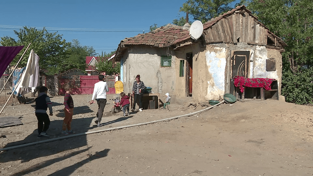 Ajutor european pentru repararea casei. Ce trebuie să știe românii care pot obține până la 4.000 de lei