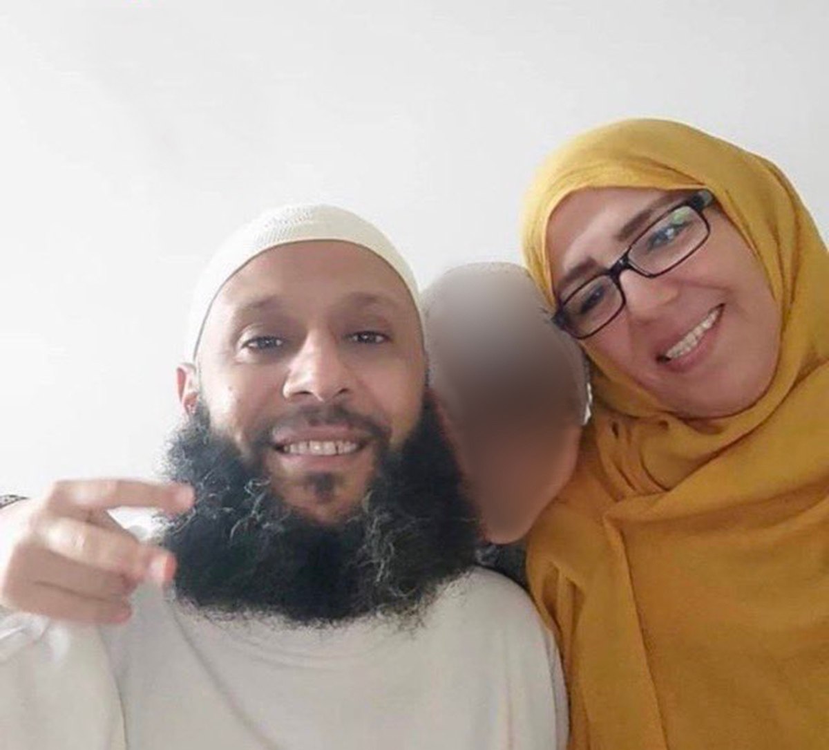 Teroristul care ucis 2 suedezi, în Bruxelles, prins cu pașaport fals românesc cumpărat cu 3.000 de euro. Ce le-a spus polițiștilor