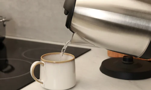 apa calda_shutterstock 2436495427 jpg