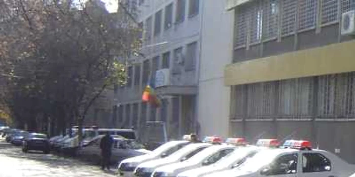 Hoţul a devenit violent chiar în sediul Poliţiei Municipiului Brăila