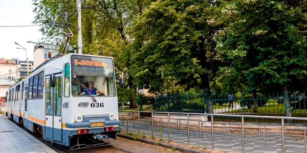 tramvai stb linia 5 piata sf gheorghe / Foto Facebook / Nicusor Dan